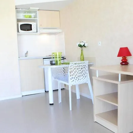 Apartman La Rochelle, 1 Piece, 2 Personnes - Fr-1-246-20 La Rochelle